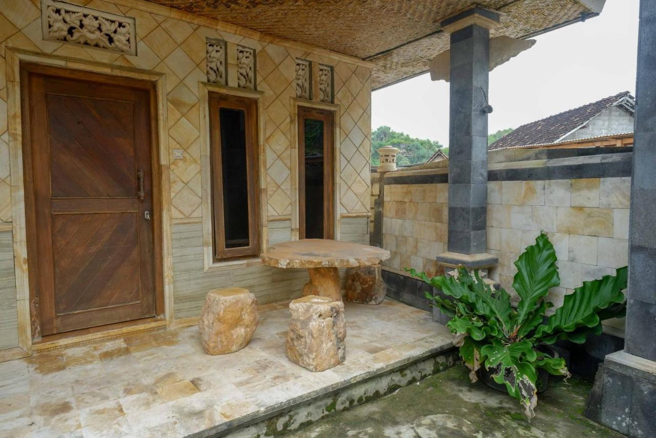 Hotel Kampoeng Drini Redpartner Brono Exterior photo