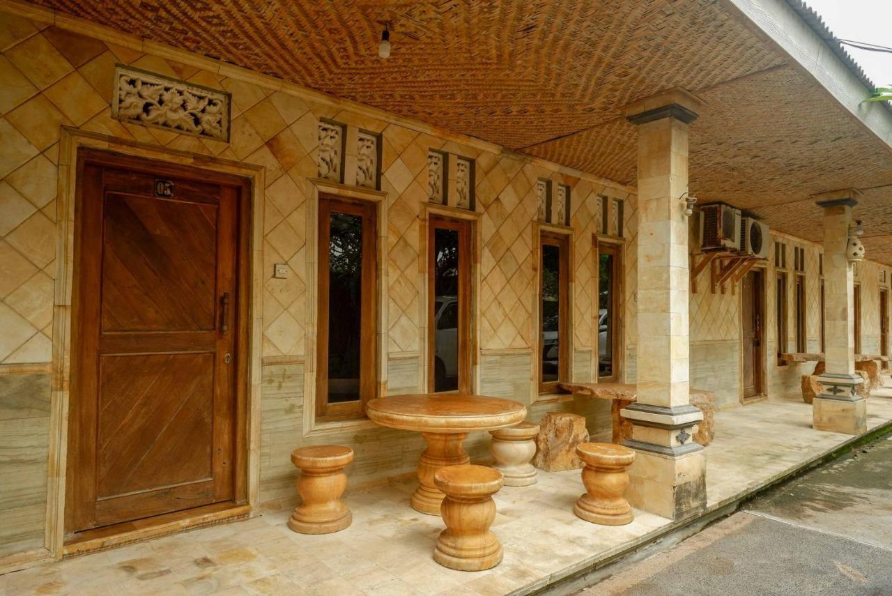 Hotel Kampoeng Drini Redpartner Brono Exterior photo